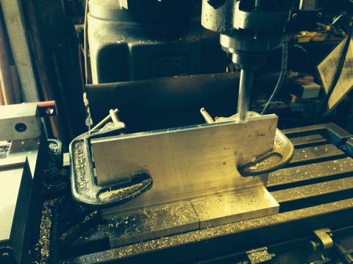 Reducing the width of the aluminium plate to 140mm, so it will fit into my milling vice