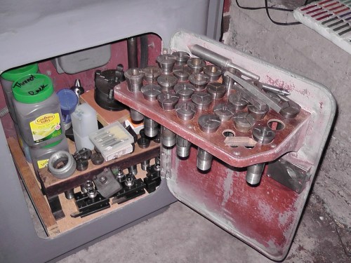 A good selection of collets.