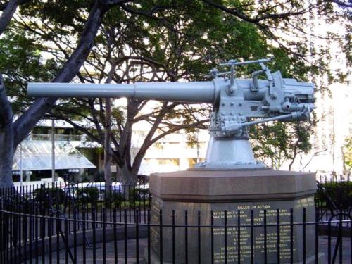Emden Gun Sydney.jpg